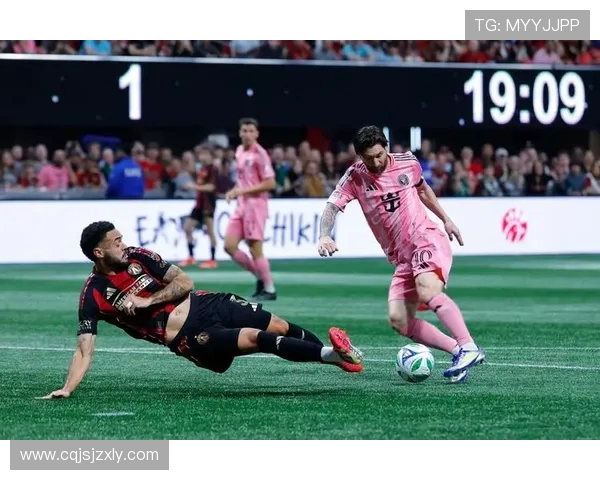 迈阿密高层直言梅西独一档:他一桌,其他运动员另一桌